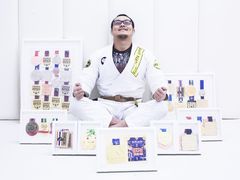 -菠萝格斗巴西柔术训练馆