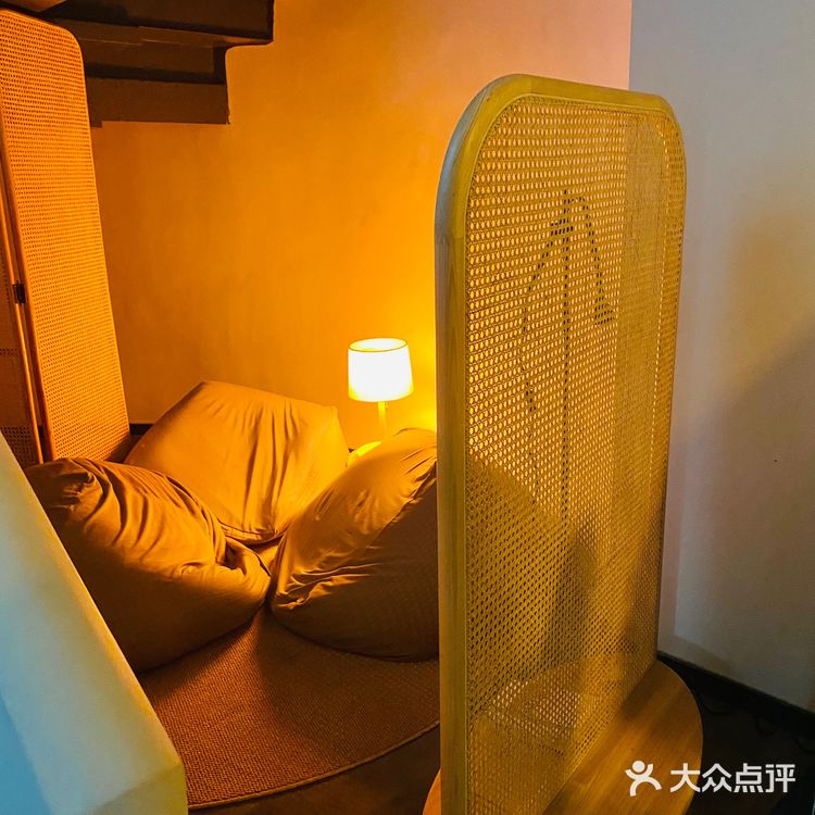 #魔都衡山路秋天最佳拍照打开卡地