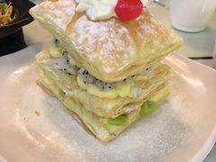 -新大咀港式茶餐厅(宝山万达店)