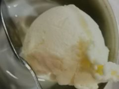CECREAM冰淇凌-葛尼沙印度餐厅 (镇明路店)