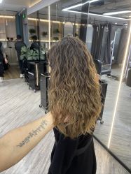 -奈川烫染Salon