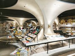 -钟书阁(珍园店)