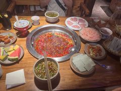 -城墙拐拐火锅(三峡广场黑金冠店)