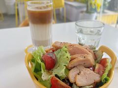 烟熏鸡肉沙拉-五进制 Coffee Shop