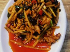 -江城燕子大排档(江汉路步行街店)