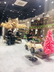 点击看大图 大厅-简影造型·自选烫染接发salon