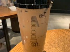 热红茶咖啡拿铁鸳鸯-星巴克(北京三里屯SOHO一店)