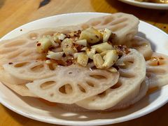 -宏兴烤鱼山庄(宣恩总店)