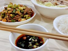 油碟-天一沾水肥肠(科园一街店)