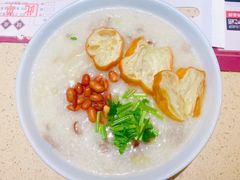 荔湾艇仔粥-点都德(千灯湖环宇城店)