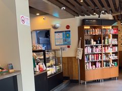 -星巴克(西藏路店)