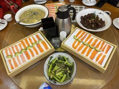 -壹湖两岸·鱼鲜山里菜(东江湖店)