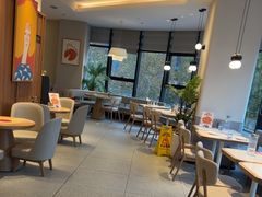 -必胜客(璞丽中心店)