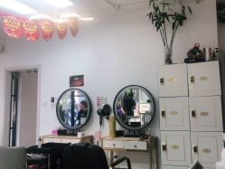 -东方美妍小鹏造型