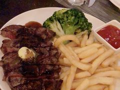-WOLFGANG PUCK KITCHEN & BAR(迪士尼小镇店)