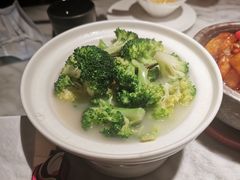 鸡枞烩西兰花-蔴将·川菜(黄龙万科店)