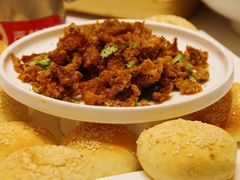 干香鸭丁配小烧饼-梅利汴京烤鸭•开封豫菜地标店(东大街店)