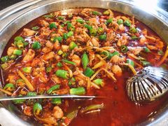 鲜锅兔-盐井记·自贡美蛙鲜锅兔(中和店)