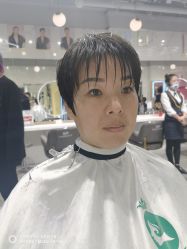 点击看大图 -容萨美业·美容美发