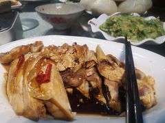 -瑞丰园庭院餐厅·白族传统家常菜
