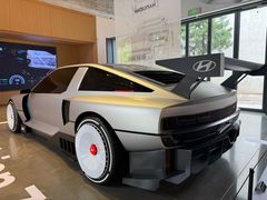 -现代汽车文化中心