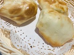 馕坑烤包子-巴扎美食·新疆菜·西域歌舞表演餐厅(新疆大厦店)