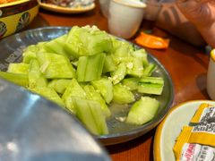 -休记光头香辣蟹干锅(绵竹店)