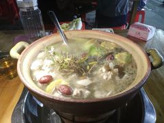 石橄榄炖鸡-洪大厨鸡煲(福田店)