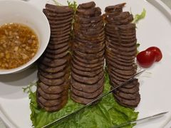 -海派美食·家宴海鲜青岛菜·石锅鲽鱼头(东方城店)