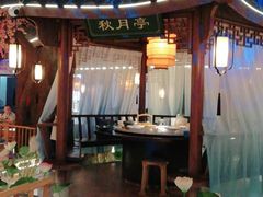 -荷塘秋月·本帮江浙菜(国权路店)