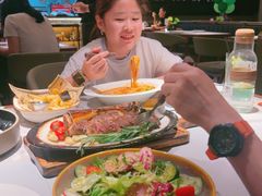-J·one Bistro吉萬酒厨·牛排