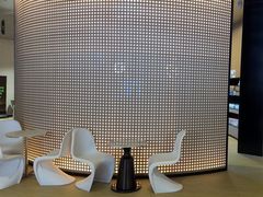 -涨巢·潮玩水疗局