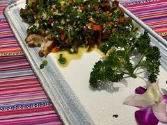 -香巴拉云南餐厅(华莱坞店)