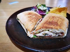 -HELLO 27 意面·沙拉·帕尼尼