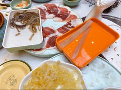 -瓷器口虾滑火锅店