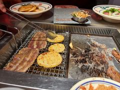 -张牌牌·东北烤肉小吃市集(金楠天街店)