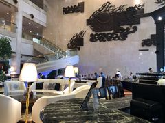 大堂-上海齐鲁万怡大酒店·辣椒屋咖啡厅