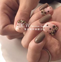 -夏花美甲美睫