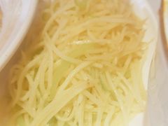 尖椒土豆丝-渝信川菜(工体店)