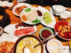 -泉畔人家·老济南经典鲁菜(大明湖店)