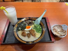 招牌豚骨-博多一蘭·乌冬·定食·烧串(徐家汇店)