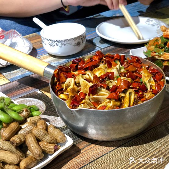 兄弟根据地(巴塞罗那皇家特区店)