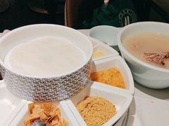 -羲和雅苑•北京烤鸭(陆家嘴中心店)