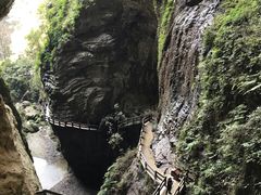 -龙水峡地缝景区
