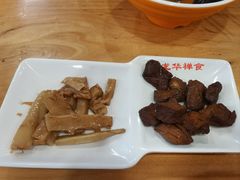 -龙华素斋(龙华路店)