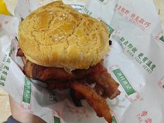 猪扒菠萝包-渔记茶餐厅(渔村店)
