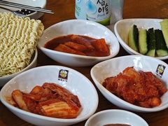 -喇喇排骨火锅·传统韩式脊骨汤(望京西园总店)
