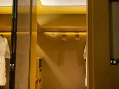 -中山利和希尔顿酒店