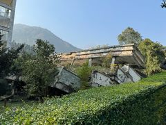 -四川汶川特大地震漩口中学遗址