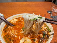 -粉八·云南米线·建水烧烤(常熟路店)